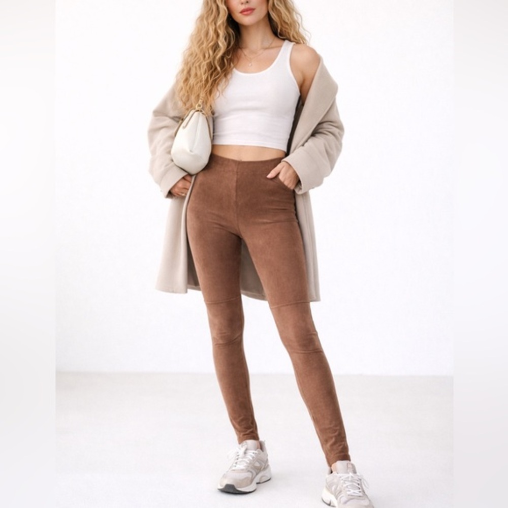 LYSSÉ Brown Suede Feel Leggings Soft Luxe Stretch Clean Girl Fit